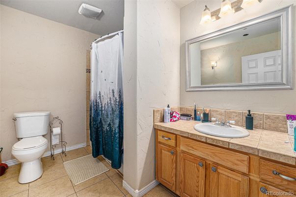 Bathroom, Interior, Tile Countertops