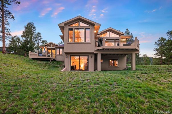 Backyard, Exterior, Facade, Modern