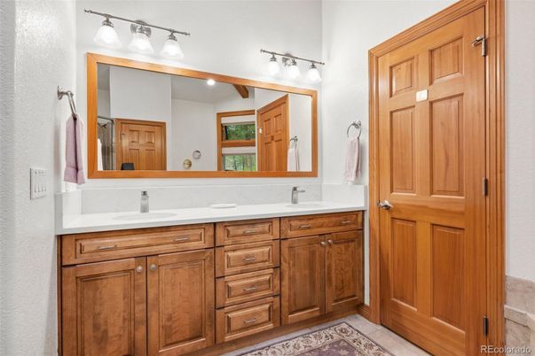 Bathroom, Dual Sink Vanities, Interior