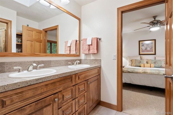 Bathroom, Bedroom, Dual Sink Vanities, Interior