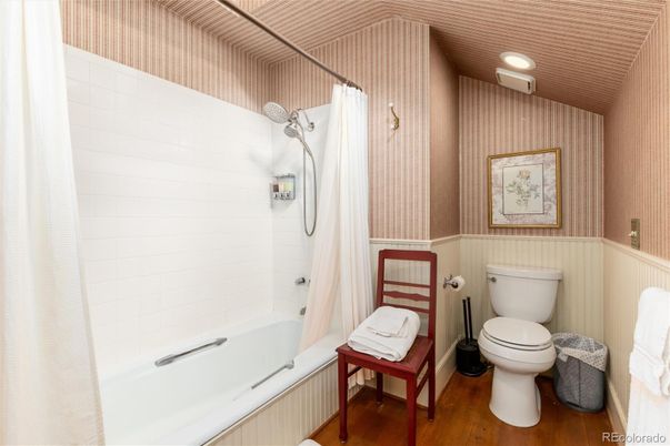 Bathroom, Interior, Recessed Lighting, Wood Texture Flooring