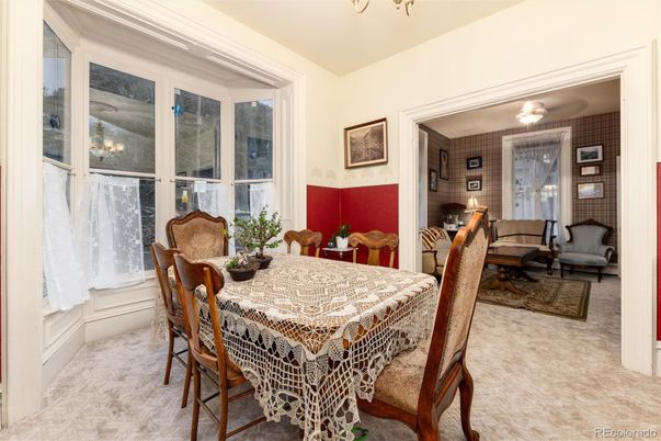 Dining room, Interior