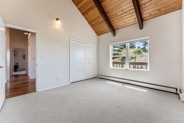 Empty room, Interior, Wooden Beams, Wooden Ceilings, Wood Texture Flooring