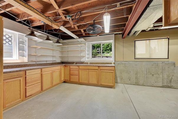 Garage, Interior, Wooden Beams, Wooden Ceilings