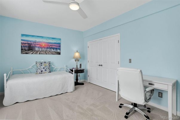 Home Office, Interior