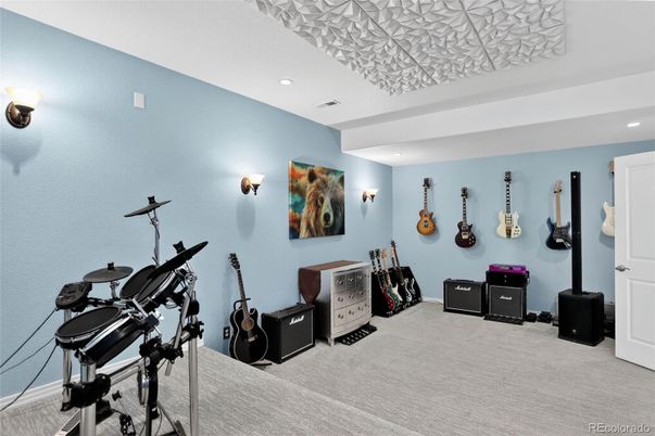 Fitness Equipment, Interior, Recessed Lighting