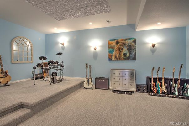 Fitness Equipment, Interior, Recessed Lighting