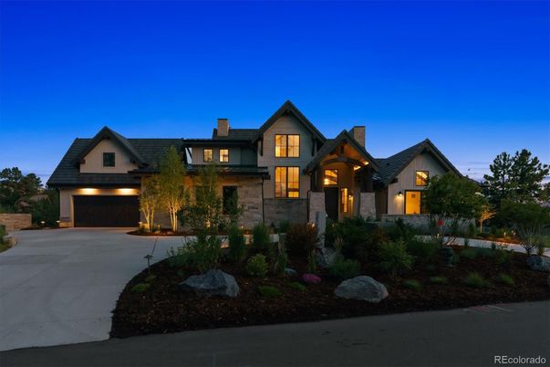 Attached, Exterior, Facade, Farmhouse