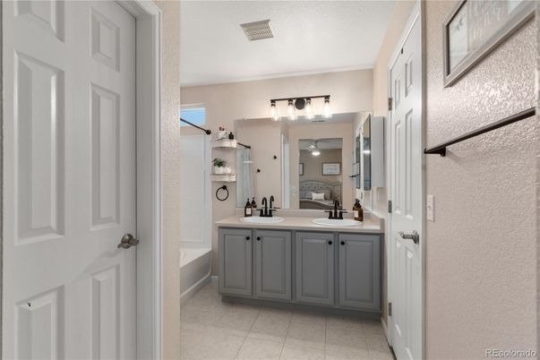 Bathroom, Dual Sink Vanities, Interior