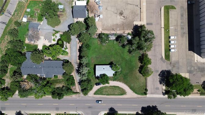 Exterior, Drone