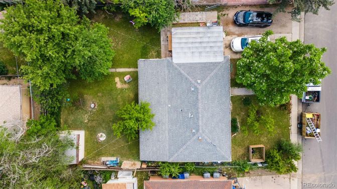 Exterior, Drone