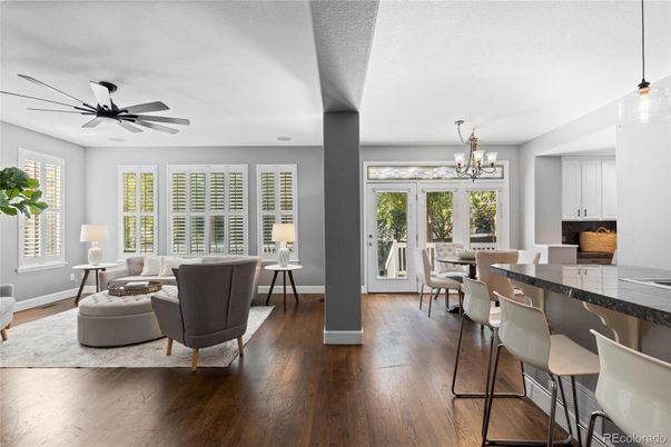 Chandelier, Dining room, Interior, Living room, Pendant Lights, Wood Texture Flooring