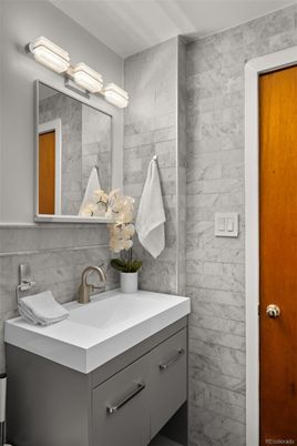 Bathroom, Interior, Marble Walls