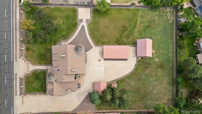 Exterior, Drone