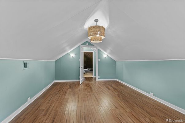 Chandelier, Empty room, Interior, Wood Texture Flooring