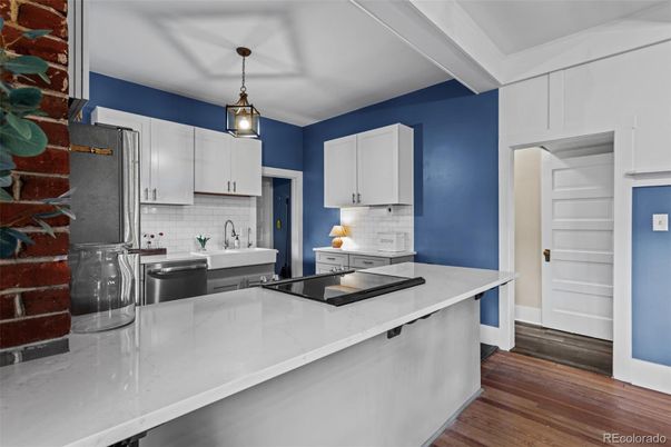 Interior, Kitchen, Pendant Lights, Stainless Steel Appliances, Wood Texture Flooring