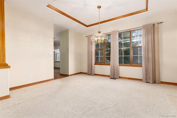 Empty room, Interior, Pendant Lights
