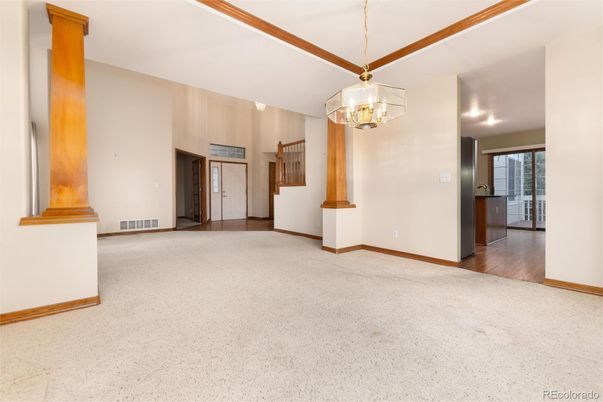 Chandelier, Empty room, Interior, Pendant Lights
