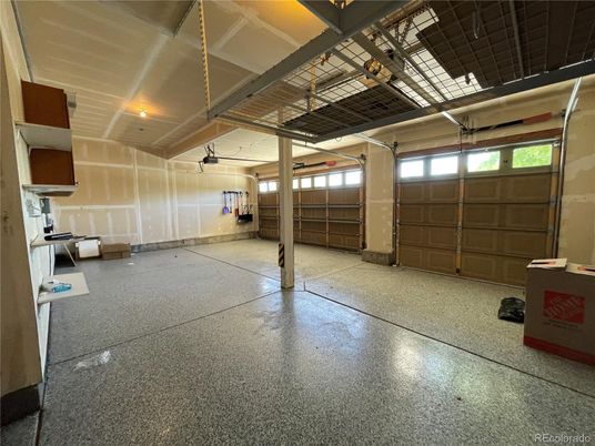 Garage, Interior