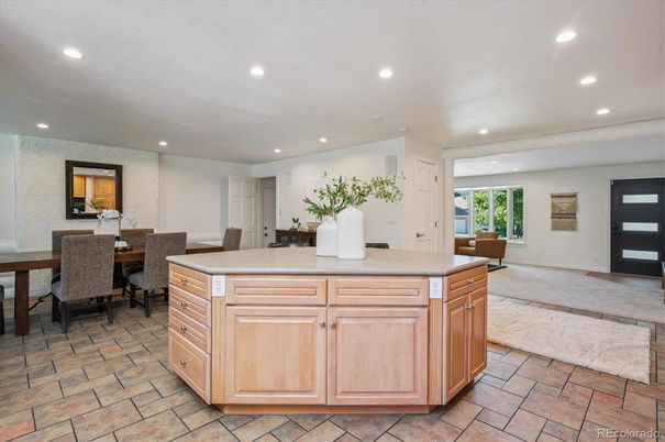 Dining room, Interior, Kitchen, Recessed Lighting