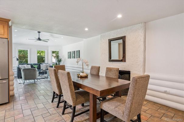 Dining room, Interior, Living room, Recessed Lighting