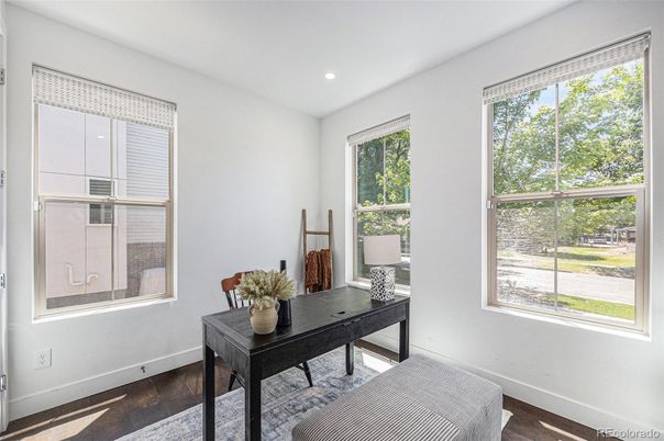Home Office, Interior, Recessed Lighting, Wood Texture Flooring