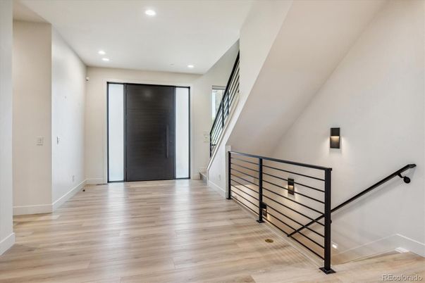 Interior, Recessed Lighting, Wood Texture Flooring