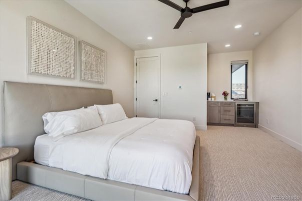 Bedroom, Interior, Recessed Lighting