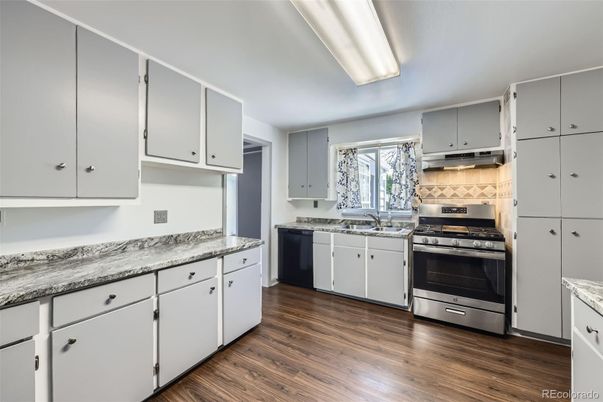 Interior, Kitchen, Stainless Steel Appliances, Wood Texture Flooring