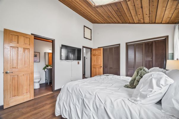 Bedroom, Interior, Wooden Ceilings, Wood Texture Flooring