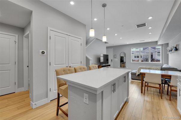 Dining room, Interior, Kitchen, Pendant Lights, Recessed Lighting, Wood Texture Flooring