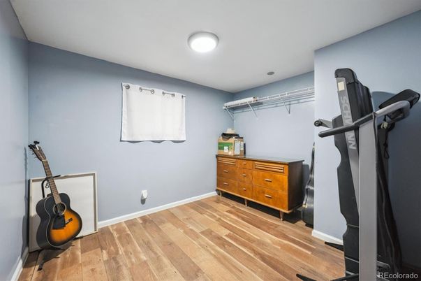 Fitness Equipment, Interior, Recessed Lighting, Wood Texture Flooring