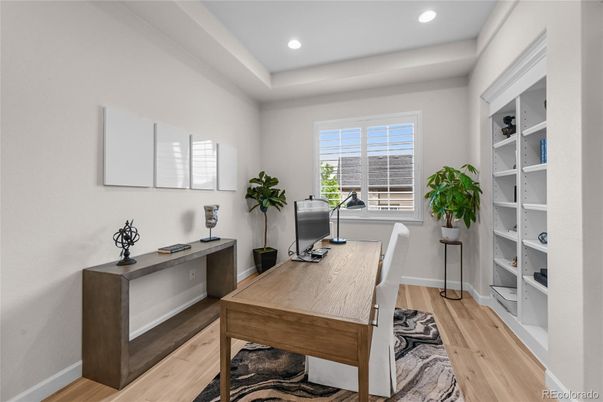Home Office, Interior, Recessed Lighting, Wood Texture Flooring