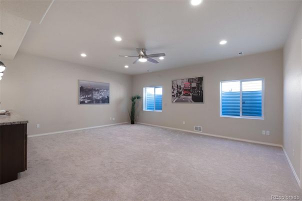 Empty room, Interior, Recessed Lighting