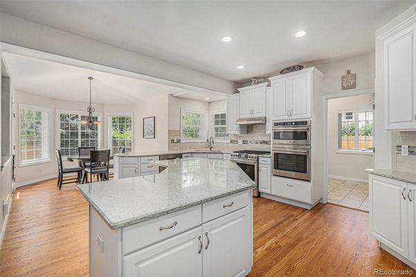 Dining room, Interior, Kitchen, Pendant Lights, Recessed Lighting, Wood Texture Flooring