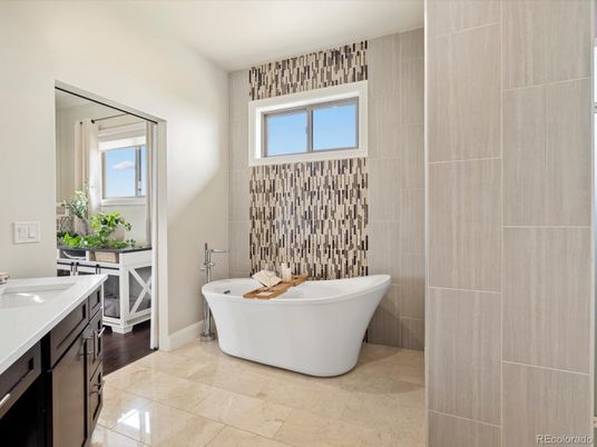 Bathroom, Dual Sink Vanities, Free Standing Baths, Interior