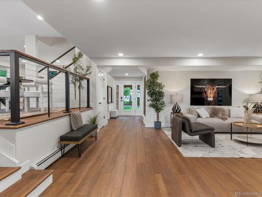 Interior, Living room, Recessed Lighting, Wood Texture Flooring