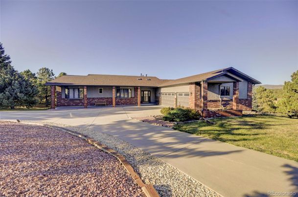 Attached, Exterior, Facade, Brick Facade, Ranch