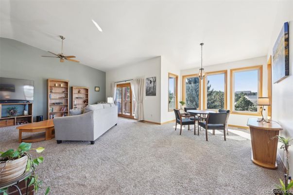 Dining room, Interior, Living room, Pendant Lights, Recessed Lighting