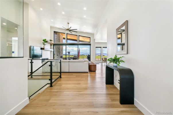 Interior, Living room, Pendant Lights, Recessed Lighting, Wood Texture Flooring