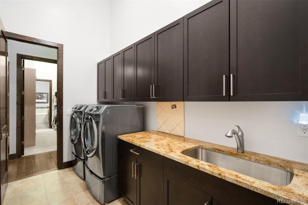 Interior, Washer
