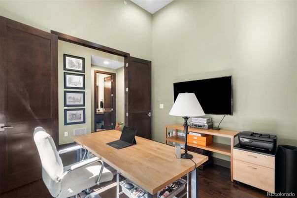 Home Office, Interior, Recessed Lighting, Wood Texture Flooring