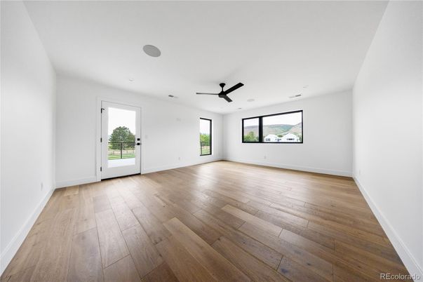 Empty room, Interior, Recessed Lighting, Wood Texture Flooring