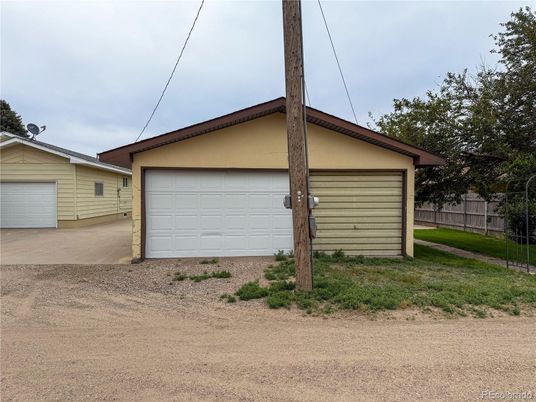 Detached Garage, Exterior