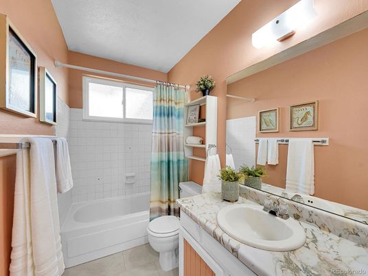 Bathroom, Interior, Tile Countertops