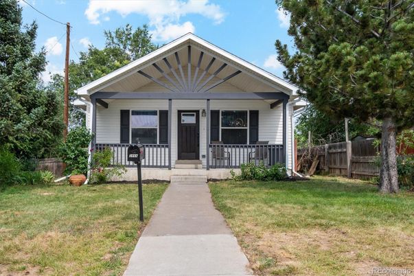 Exterior, Facade, American Craftsman