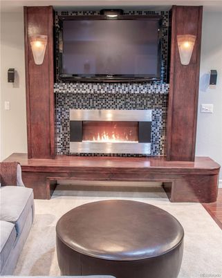Fireplace, Interior