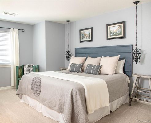 Bedroom, Interior, Pendant Lights