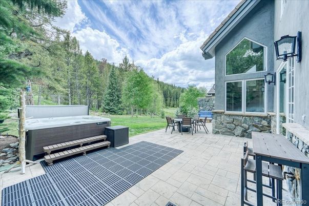Backyard, Exterior, Hot Tub
