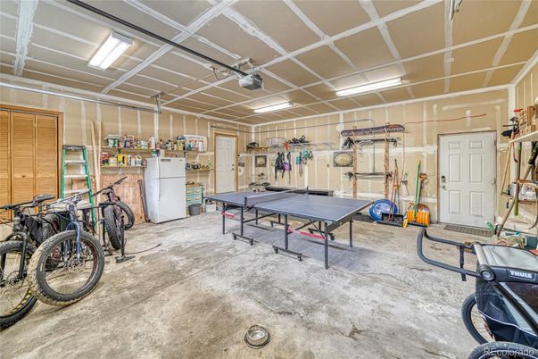 Game Room, Interior
